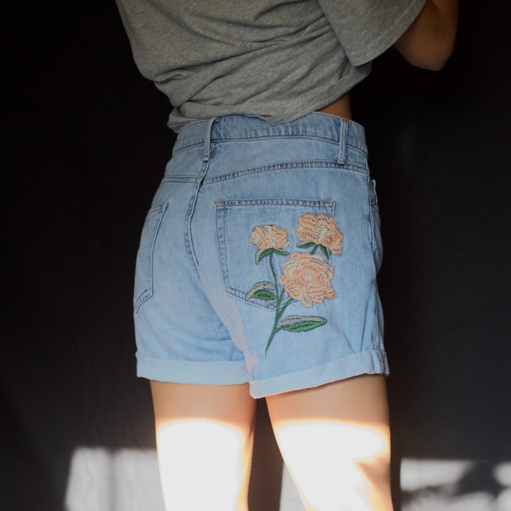 GAP Denim Shorts with Embroidered Pocket